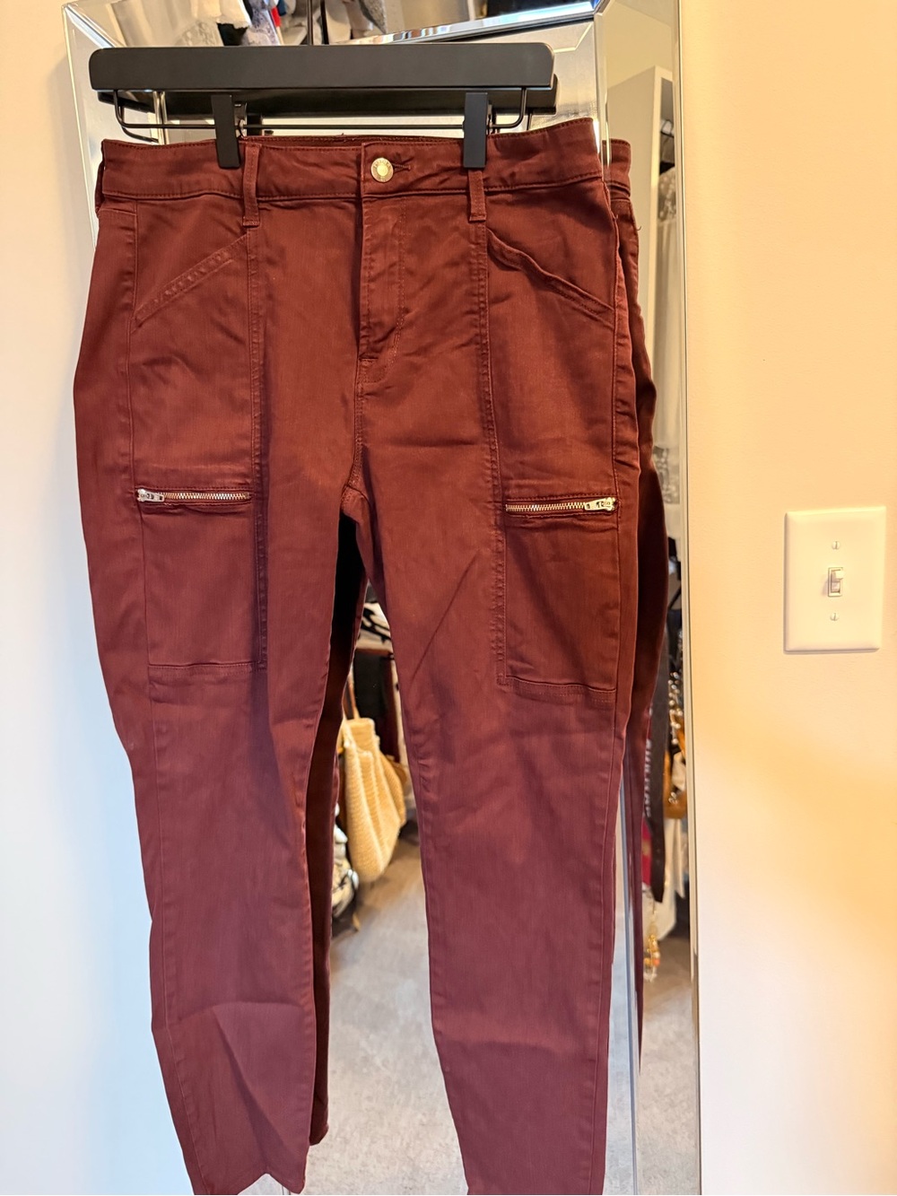 pistola Skinny Cargo Jeans in Burgundy